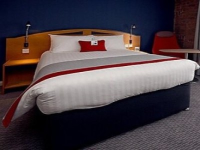 Holiday Inn Express Liverpool Royal Albert Dock by IHG
