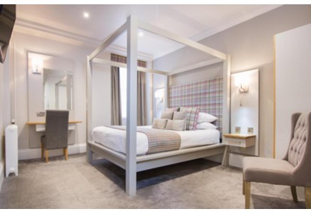 White Hart Hotel & Apartments