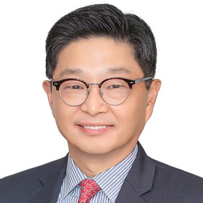 Dong Young  Kim