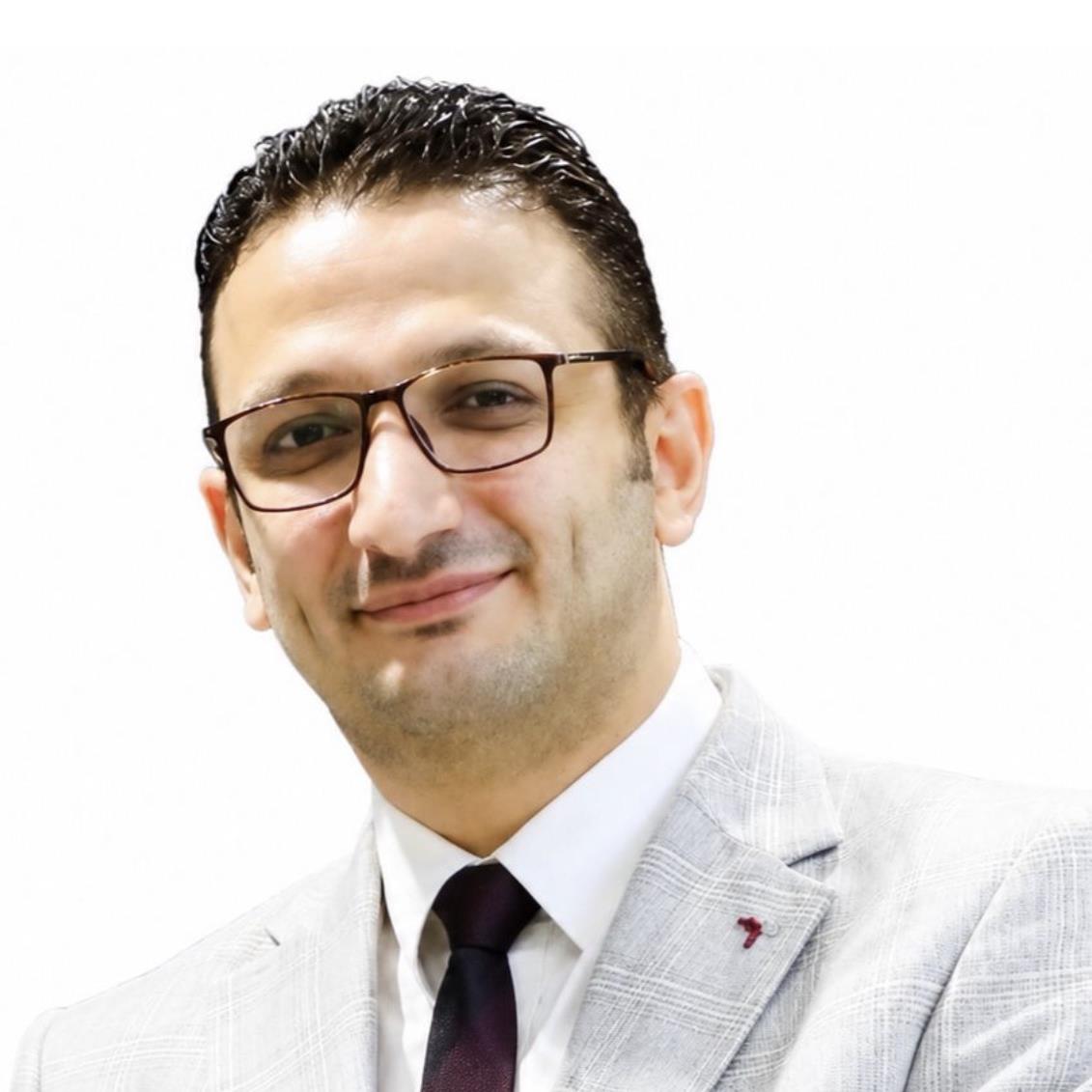 Amr  Elsawy