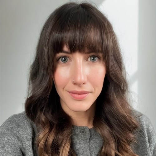 Speaker profile image for Mallory Dove