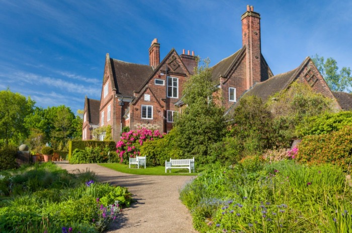 Photo of Winterbourne building