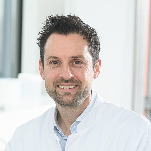 Headshot image of Christoph Maack