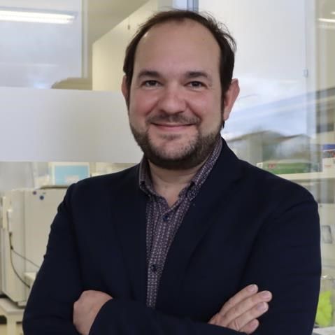 Headshot image of Gustavo Ramos