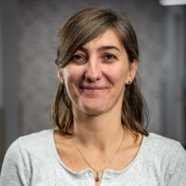 Headshot image of Geneviève Albouy