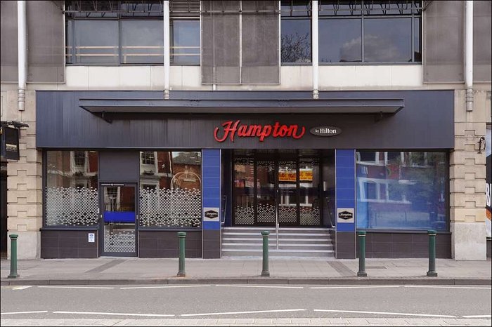 Image of accommodation hotel option The Hampton Hilton on Broad Street 