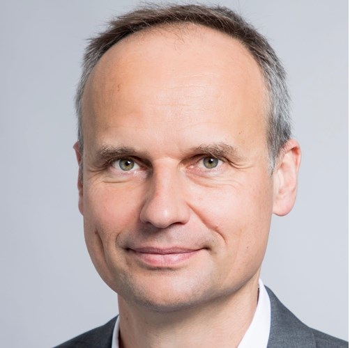 Headshot image of Paulus Kirchhof