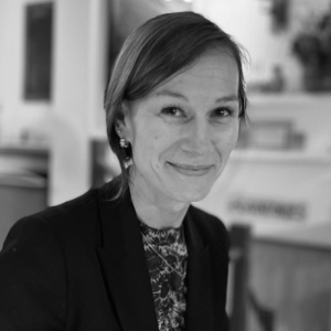 Photo of Dr. Sarah Hargreaves