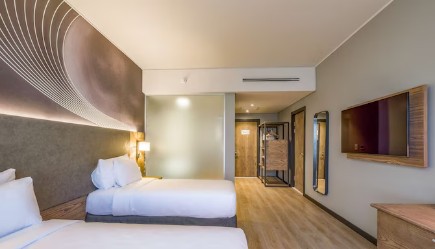 Radisson Hotel & Convention Centre